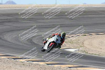 media/Oct-30-2025-Racers Edge (Thu) [[dabbdaf680]]/3-B Group/Session 2 (Bowl Exit)/